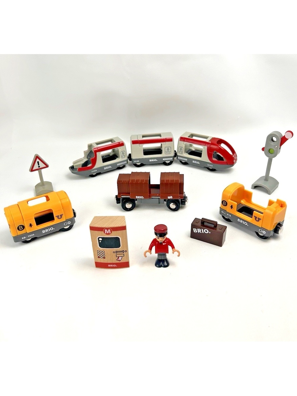 Brio World Railway Lot Passenger Train Figure Sign Signal KB1025 LO416 Read